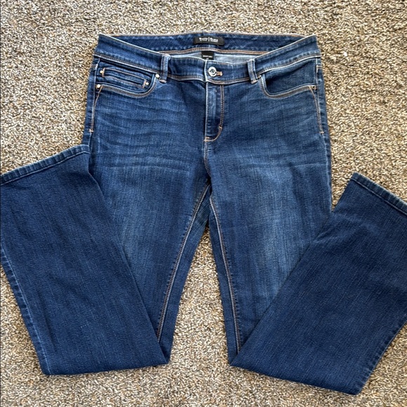 White House Black Market Blue Bootcut Leg Jeans - Picture 1 of 3
